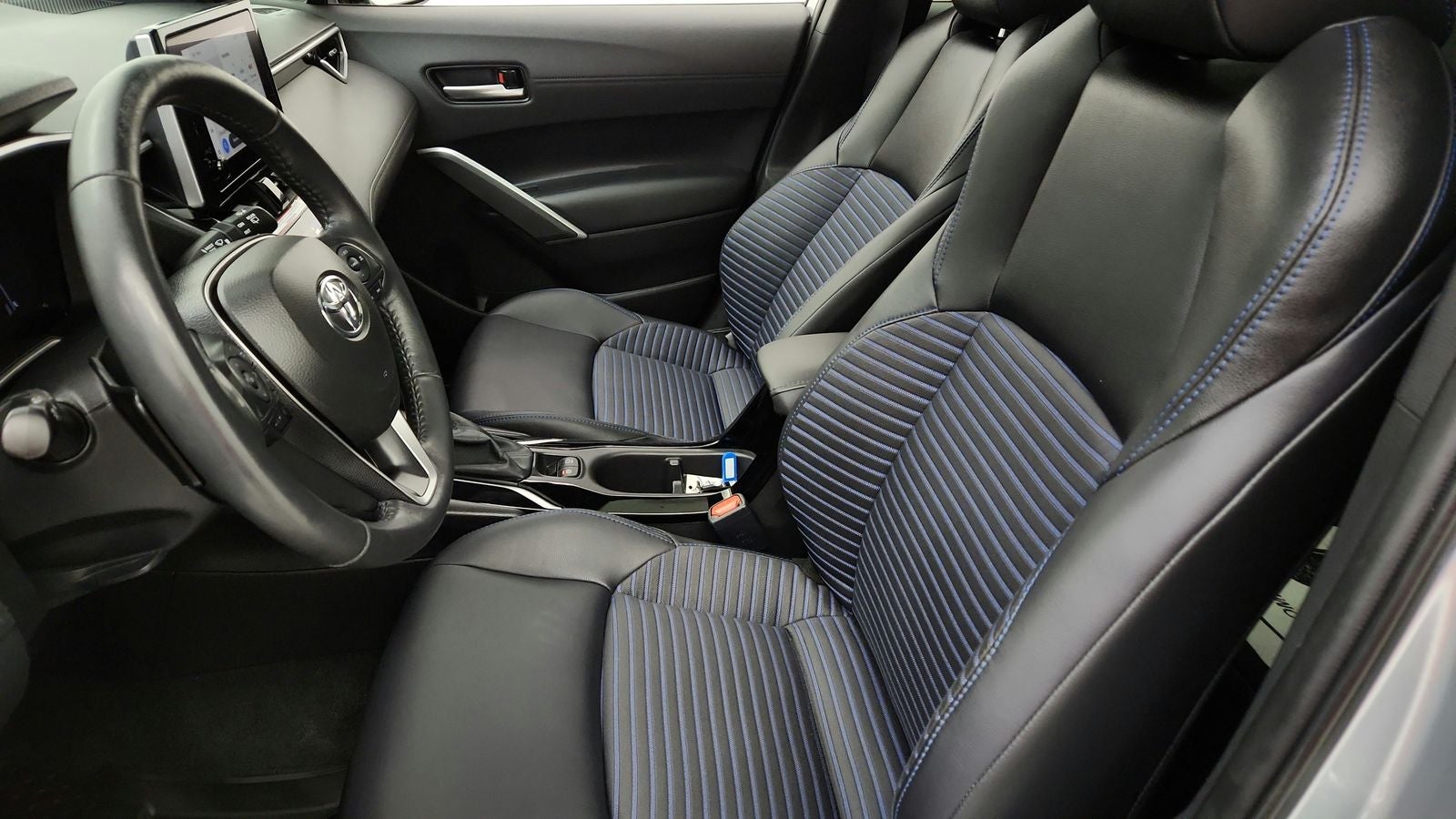2024 Toyota Corolla Cross Hybrid XSE