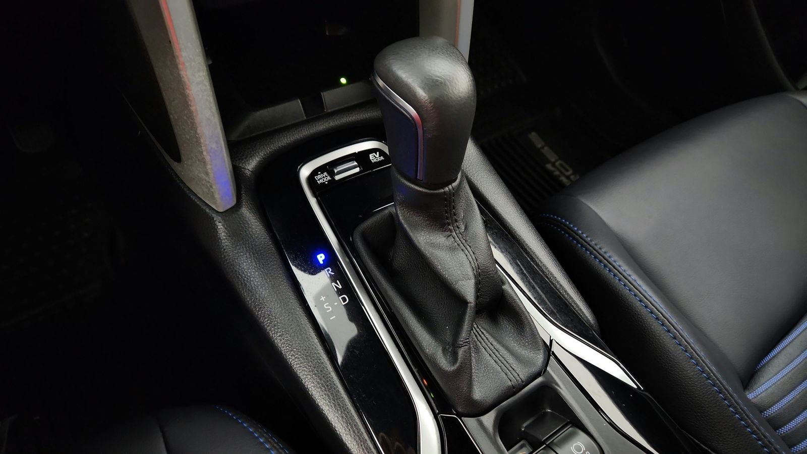 2024 Toyota Corolla Cross Hybrid XSE