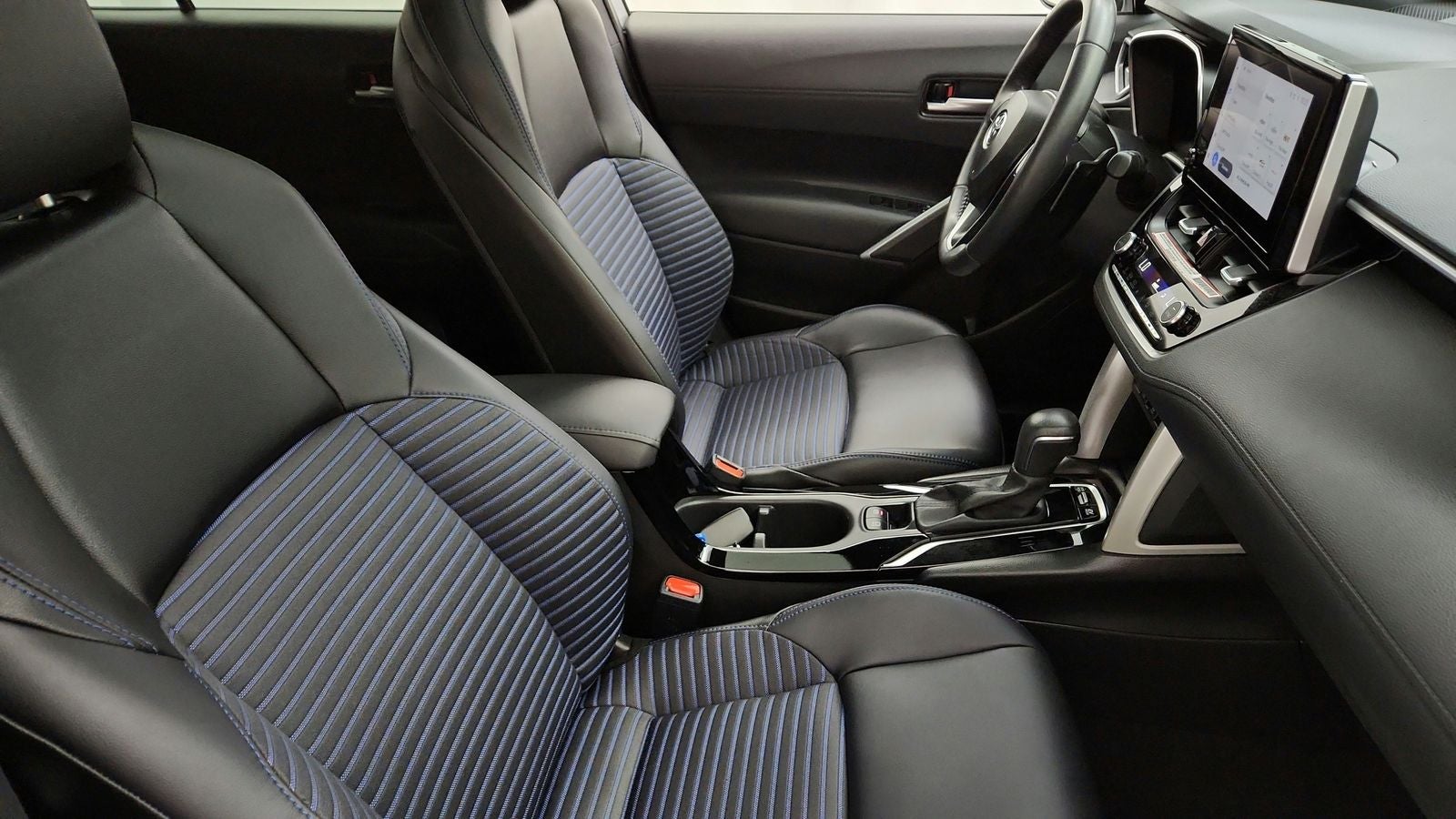 2024 Toyota Corolla Cross Hybrid XSE