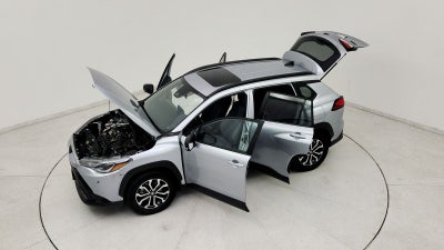 2025 Toyota Corolla Cross Hybrid SE