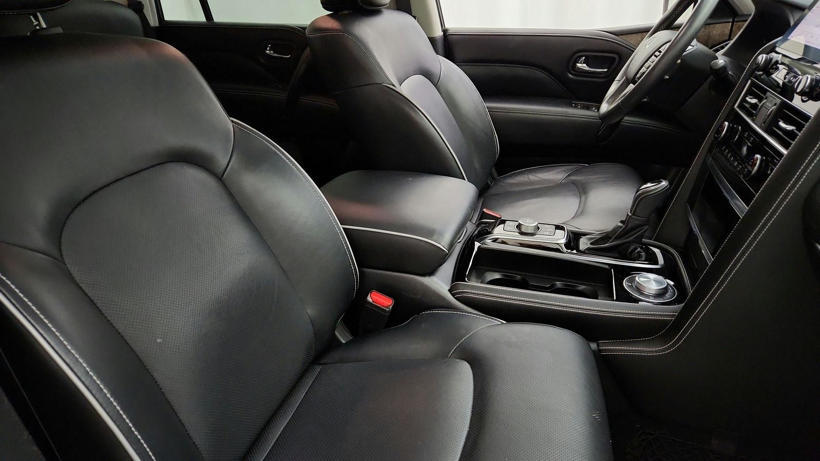 2024 INFINITI QX80 Premium Select