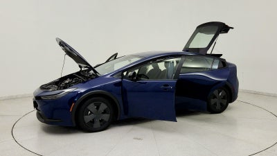 2025 Toyota Prius LE
