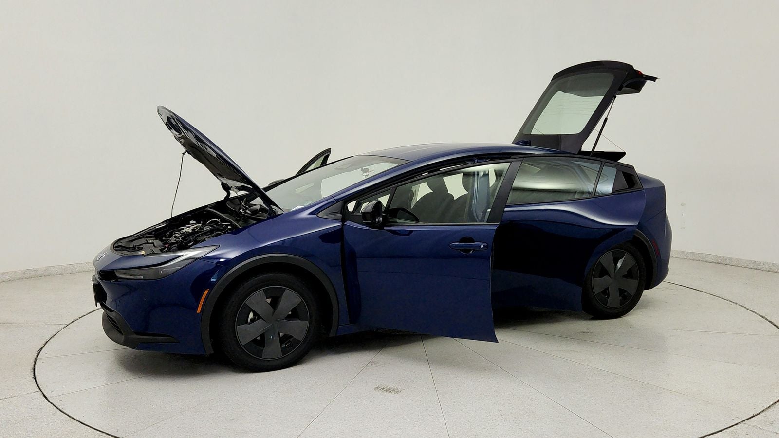 2025 Toyota Prius LE