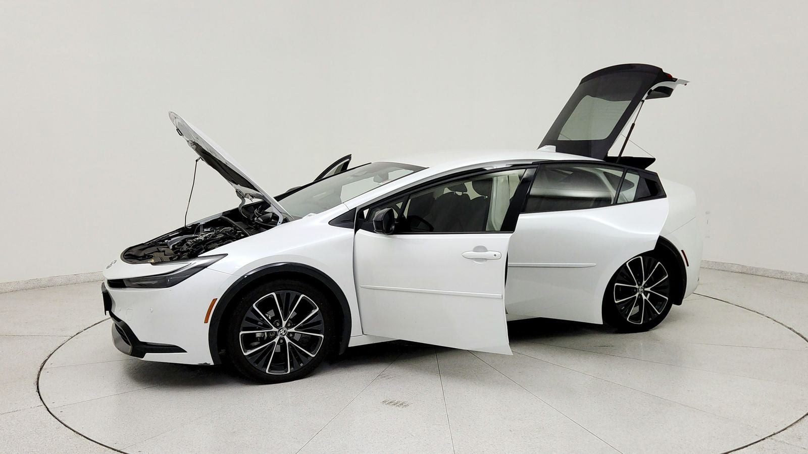 2024 Toyota Prius XLE