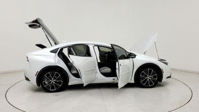 2024 Toyota Prius XLE