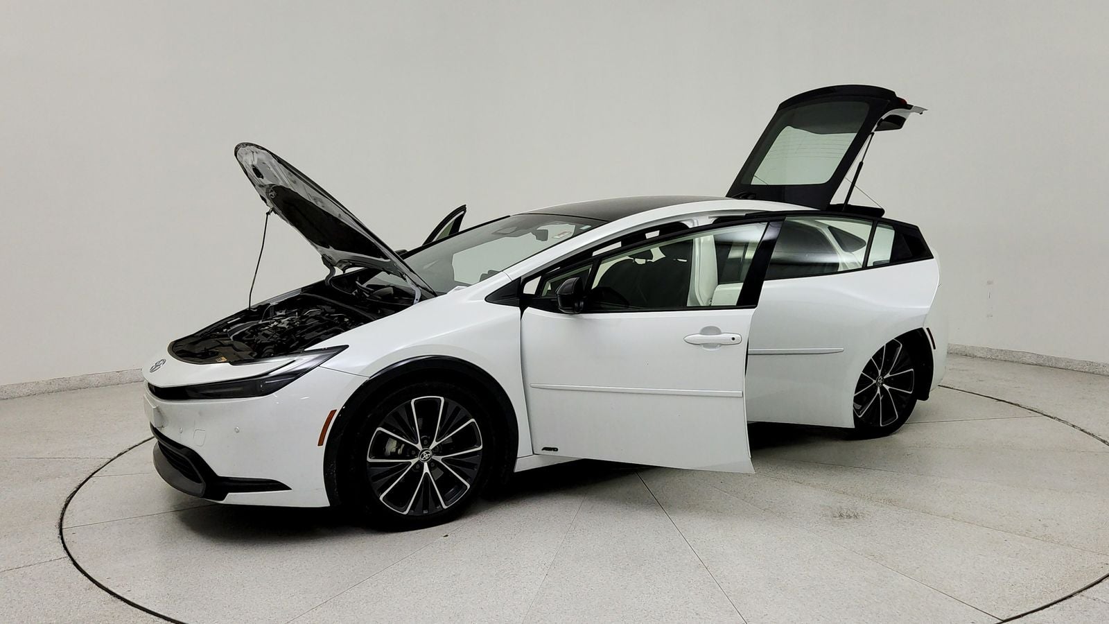 2024 Toyota Prius XLE