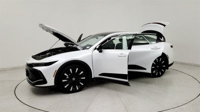 2025 Toyota Crown Platinum