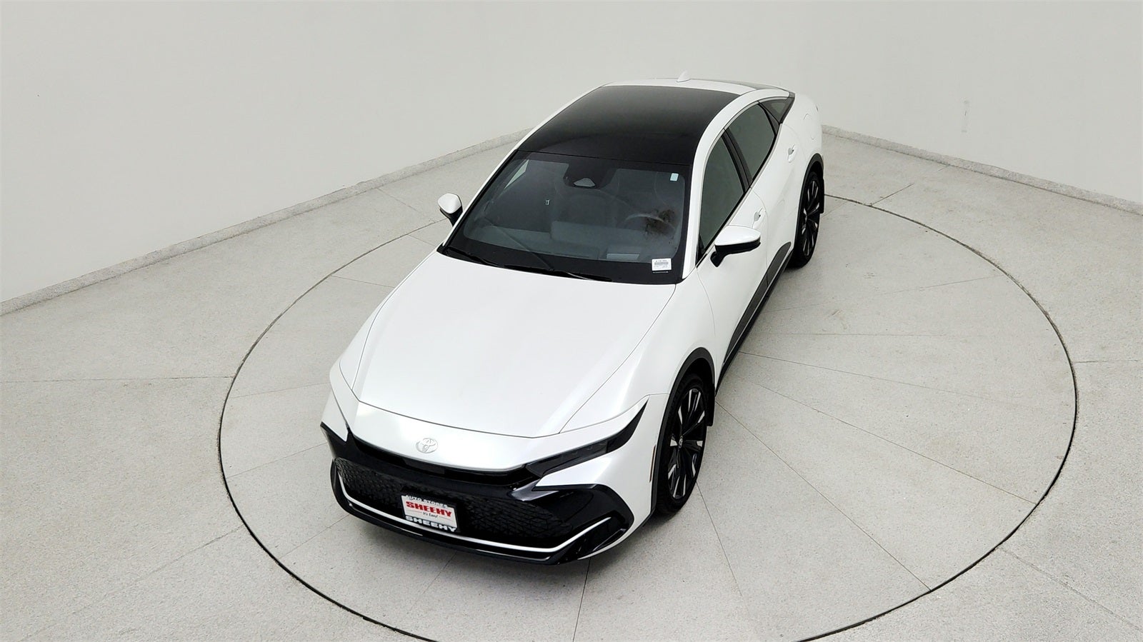 2025 Toyota Crown Platinum