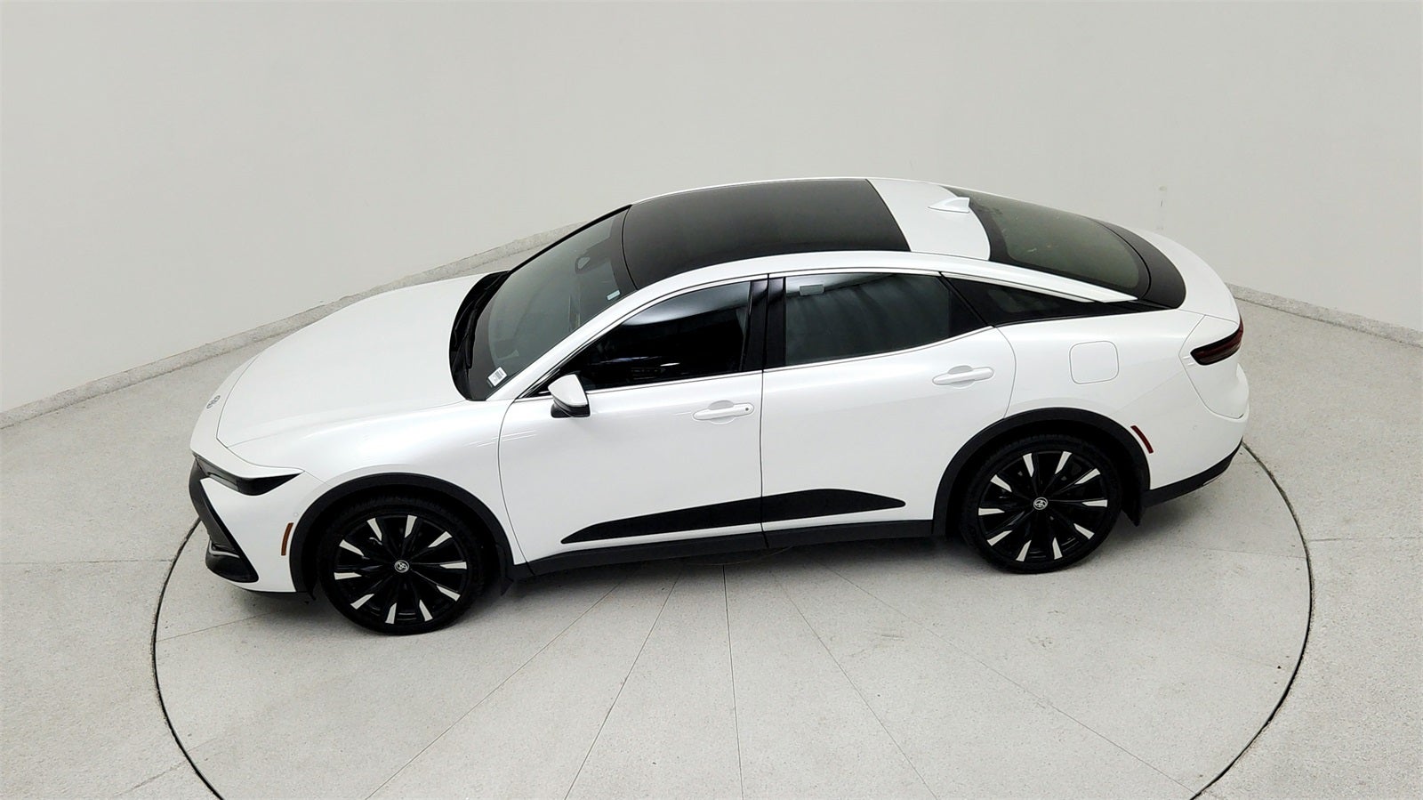 2025 Toyota Crown Platinum