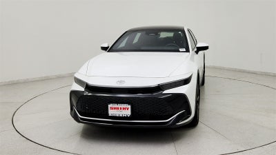 2025 Toyota Crown Platinum