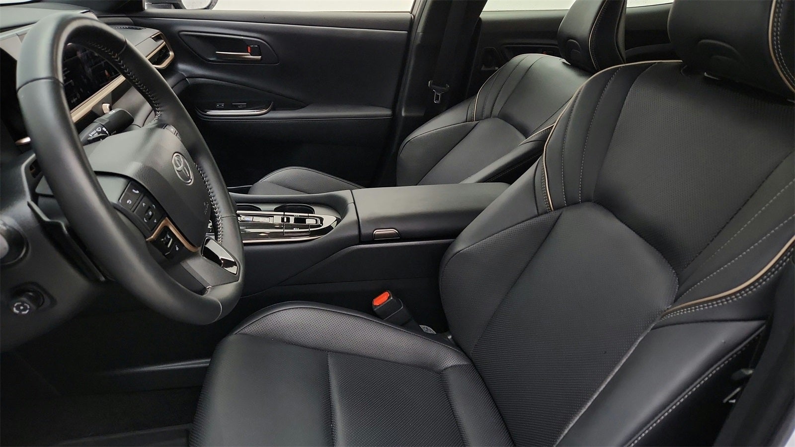 2025 Toyota Crown Platinum