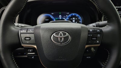 2025 Toyota Crown Platinum