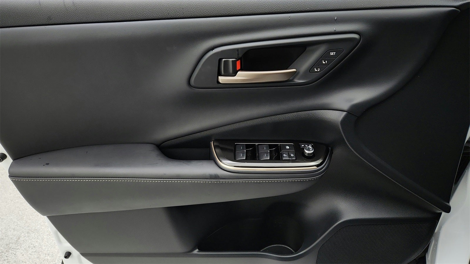 2025 Toyota Crown Platinum