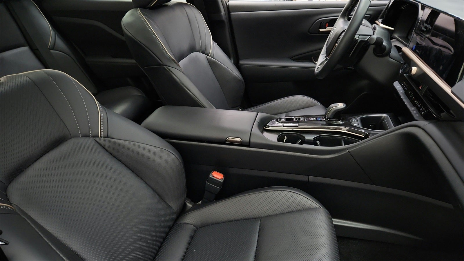 2025 Toyota Crown Platinum