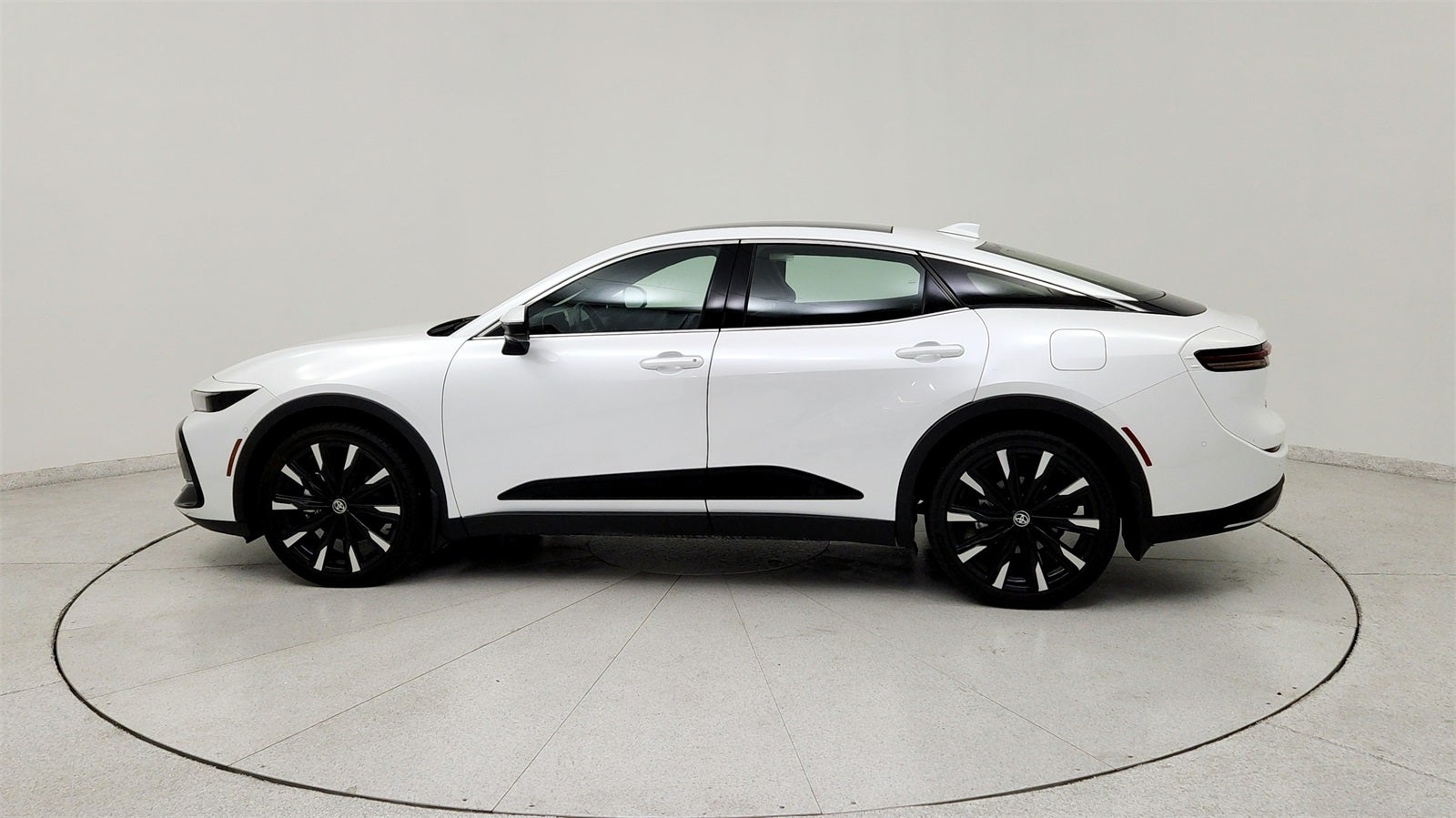 2025 Toyota Crown Platinum