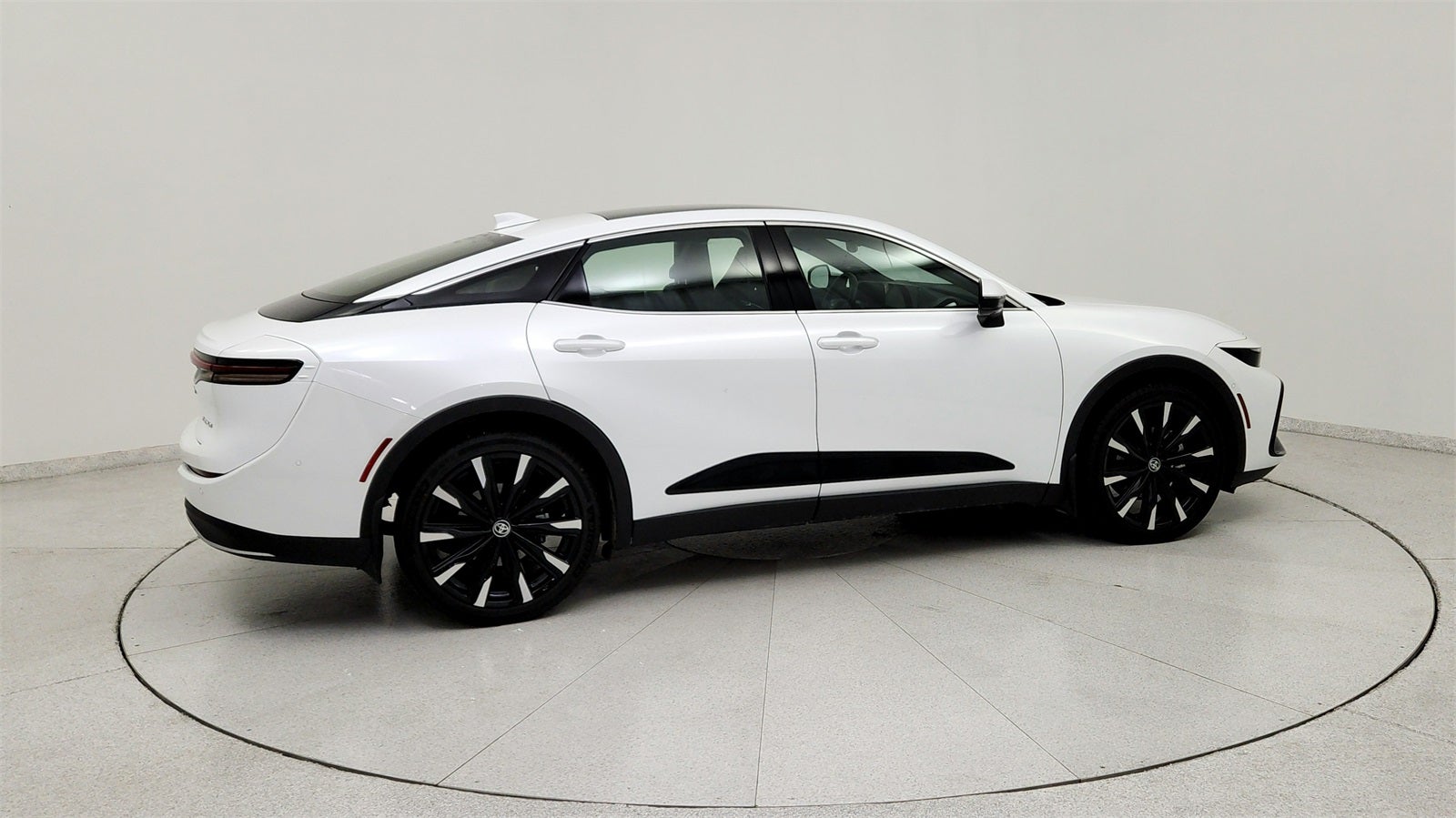 2025 Toyota Crown Platinum