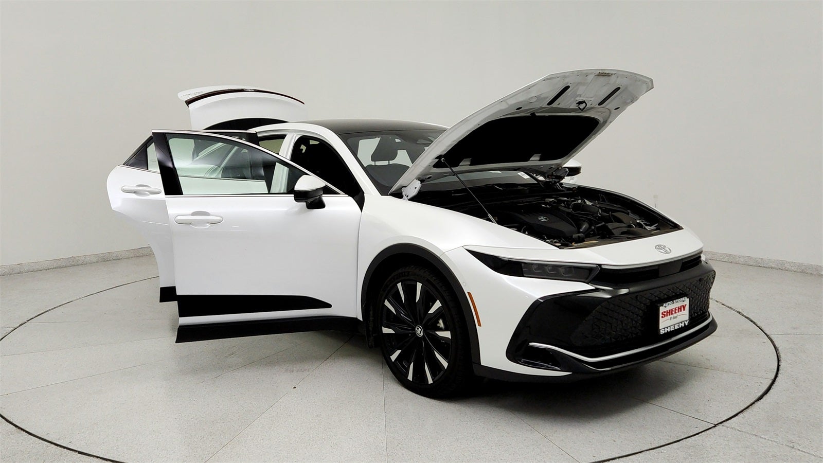 2025 Toyota Crown Platinum