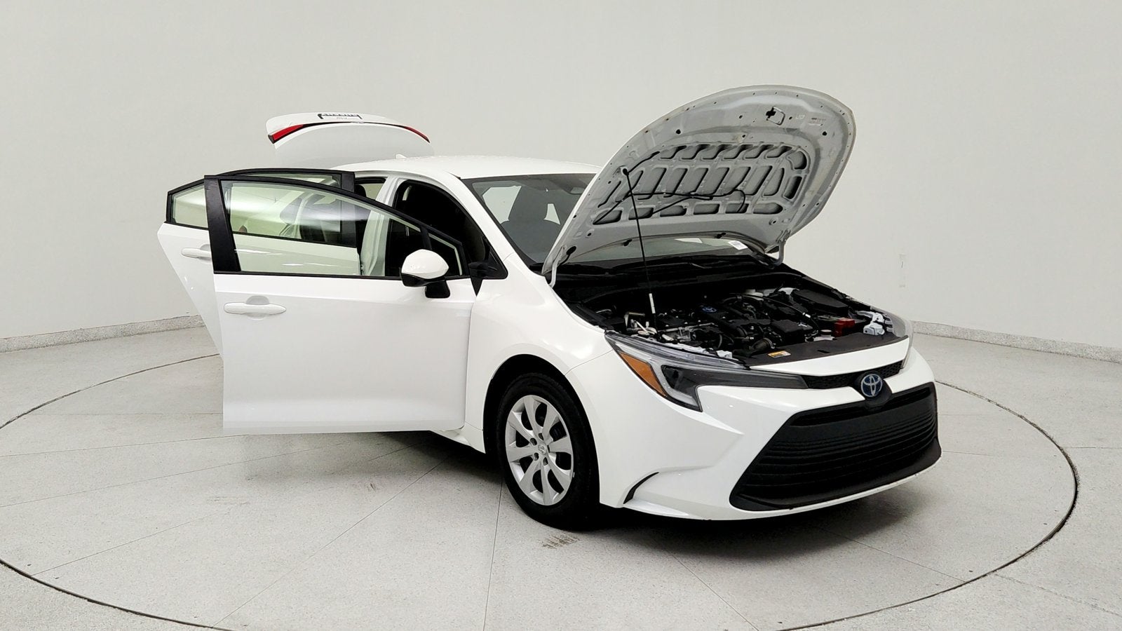 2024 Toyota Corolla Hybrid LE