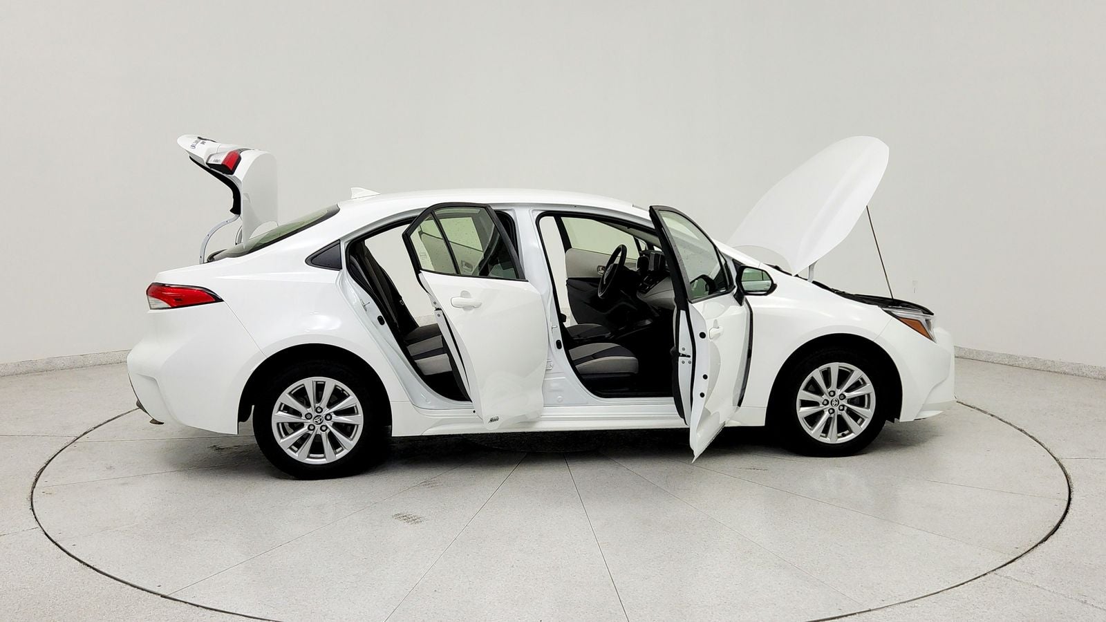2024 Toyota Corolla Hybrid LE