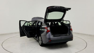 2021 Toyota Prius XLE