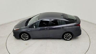 2021 Toyota Prius XLE