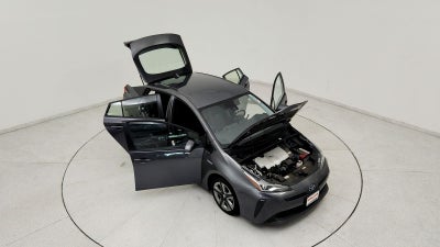 2021 Toyota Prius XLE