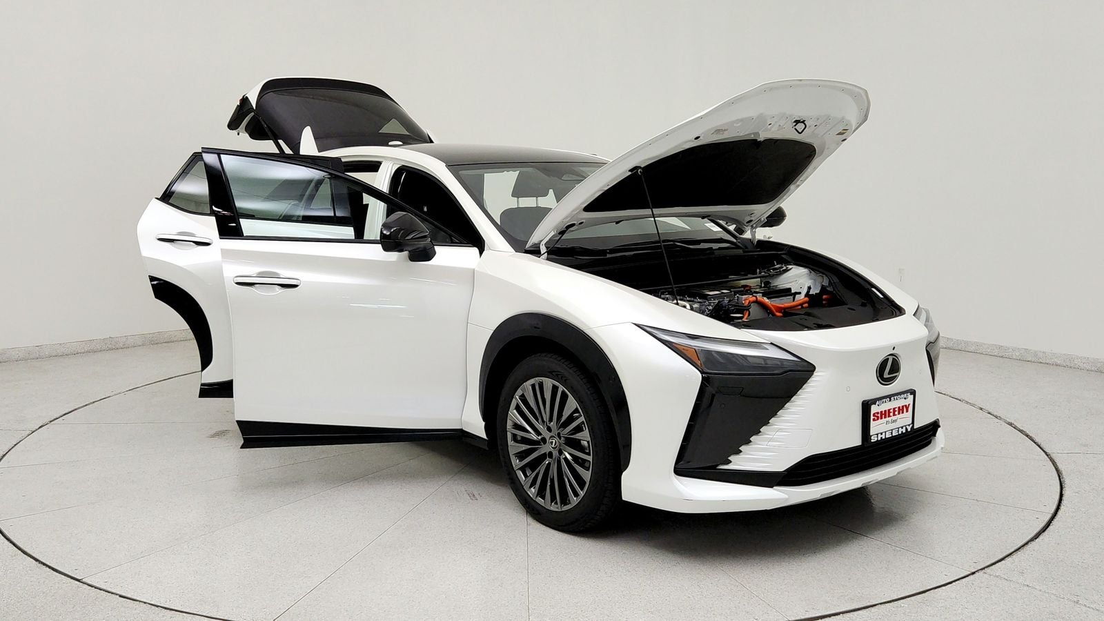 2023 Lexus RZ 450e Luxury