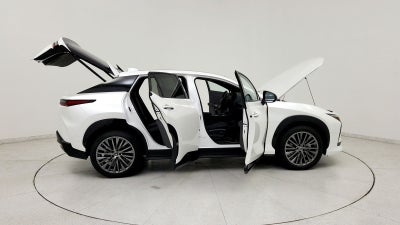 2023 Lexus RZ 450e Luxury