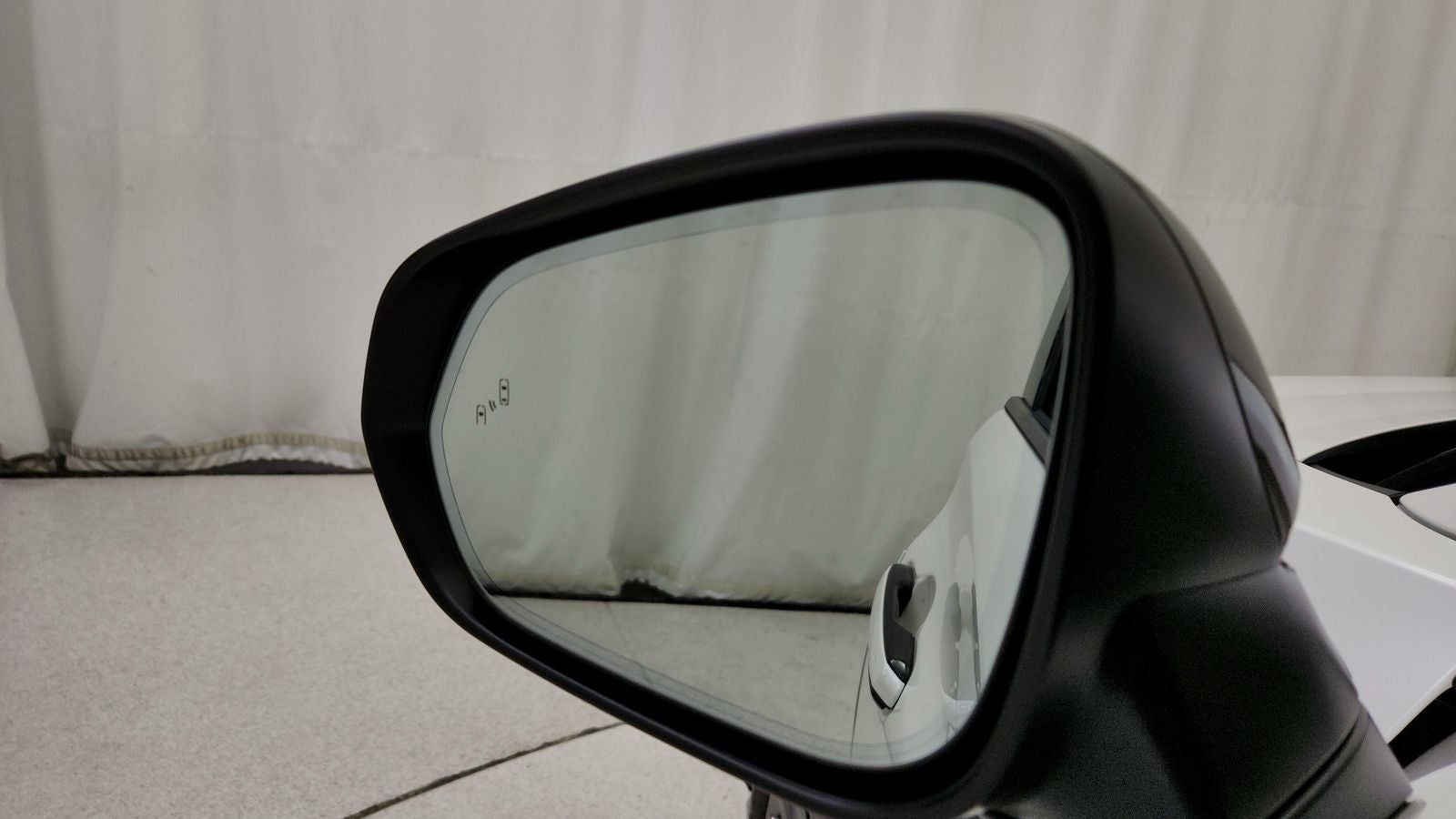 2023 Lexus RZ 450e Luxury