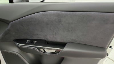 2023 Lexus RZ 450e Luxury