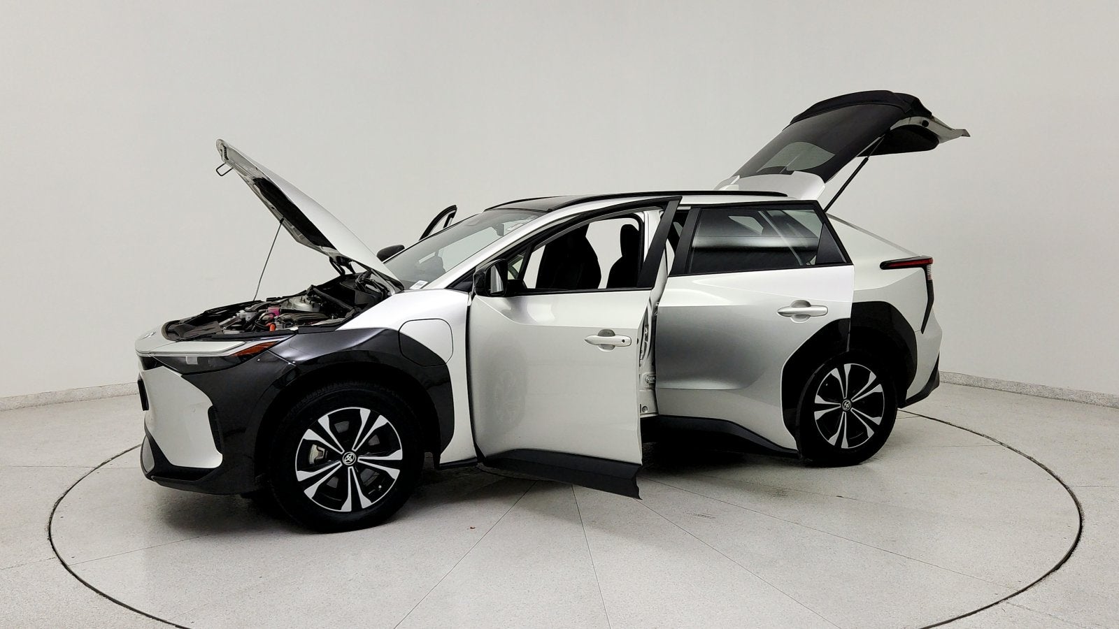 2023 Toyota bZ4X XLE