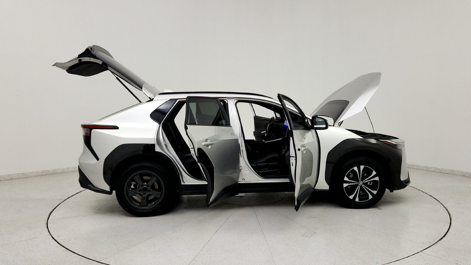 2023 Toyota bZ4X XLE