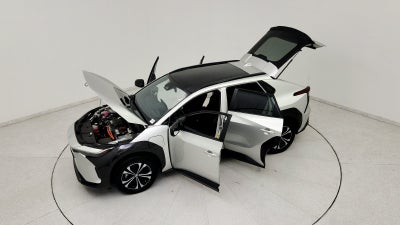 2023 Toyota bZ4X XLE