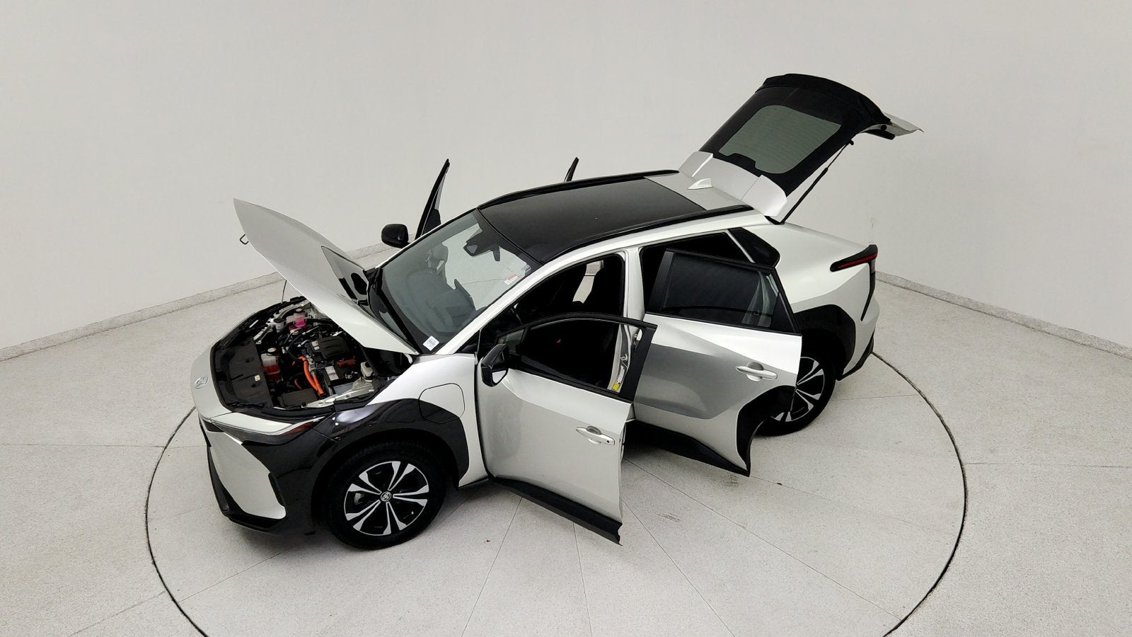 2023 Toyota bZ4X XLE