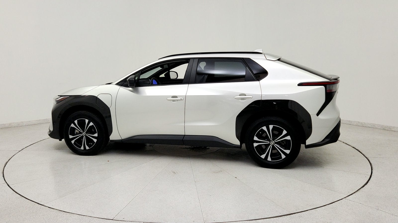 2023 Toyota bZ4X XLE