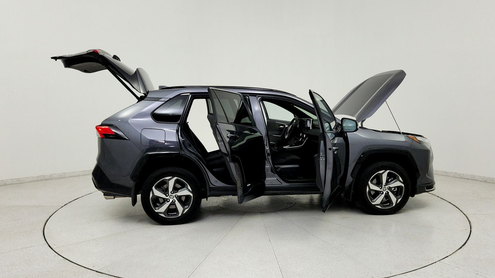 2025 Toyota RAV4 Plug-In Hybrid SE