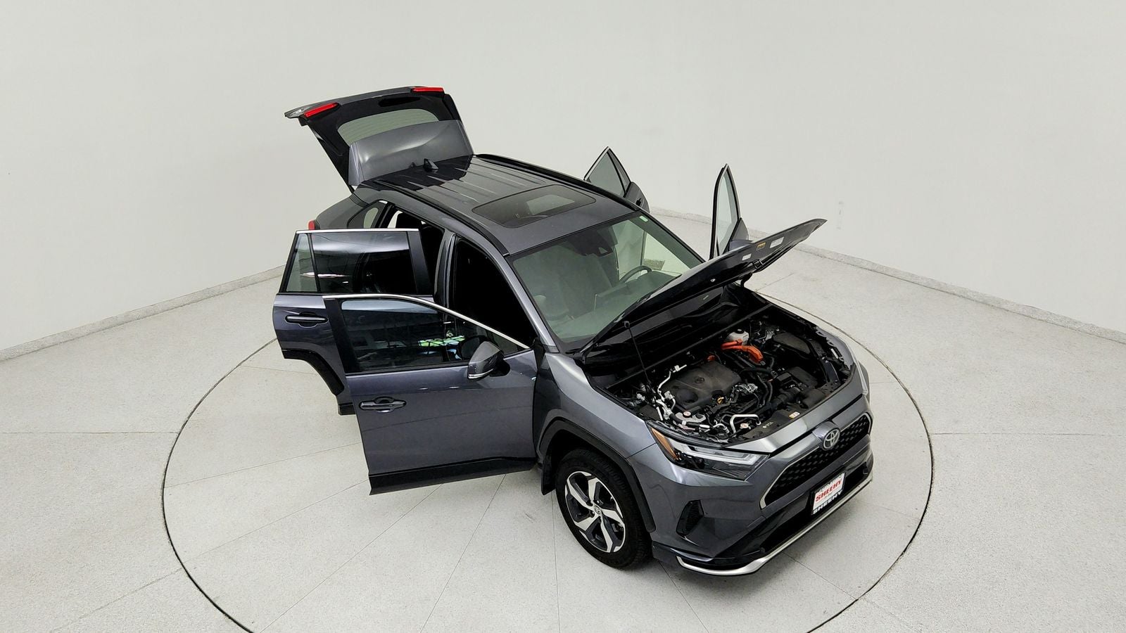 2025 Toyota RAV4 Plug-In Hybrid SE