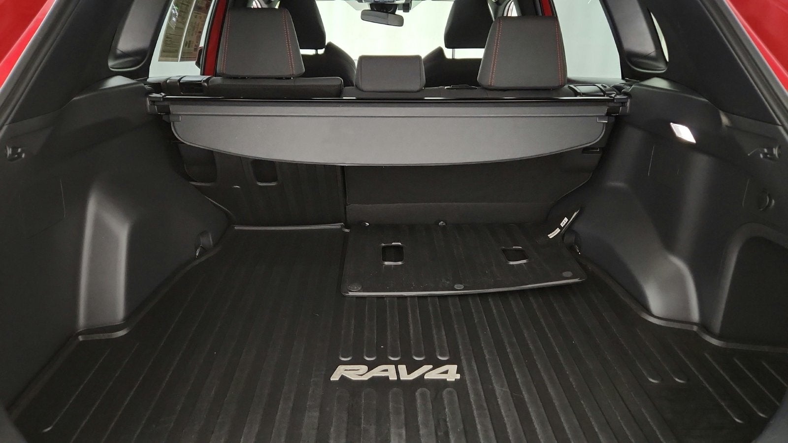 2024 Toyota RAV4 Prime SE