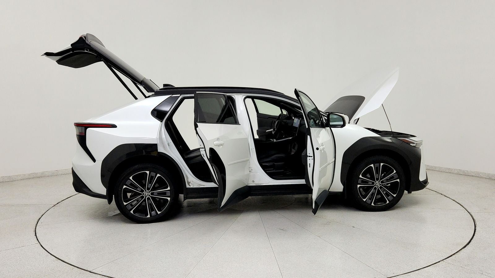 2023 Toyota bZ4X Limited