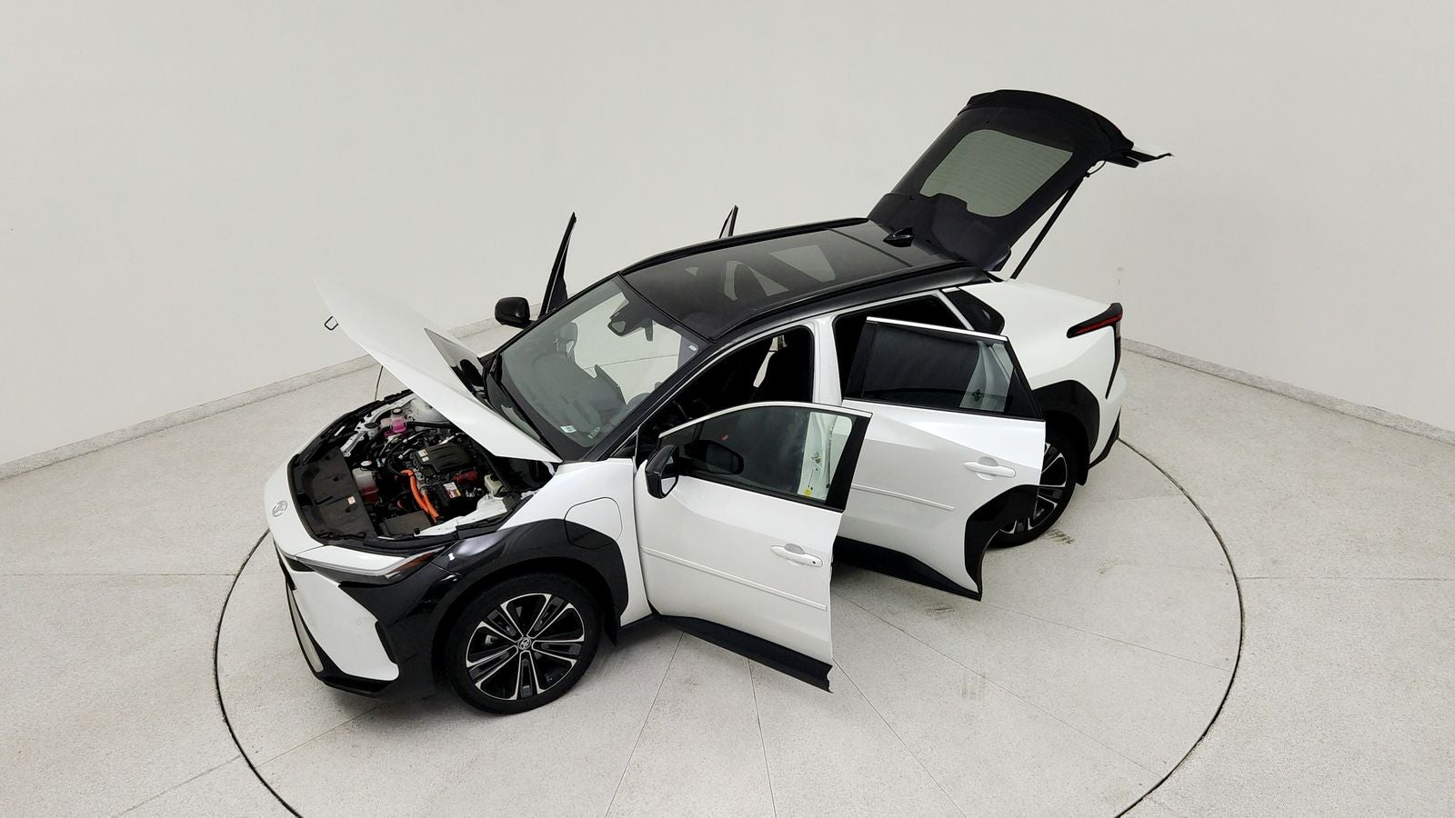 2023 Toyota bZ4X Limited