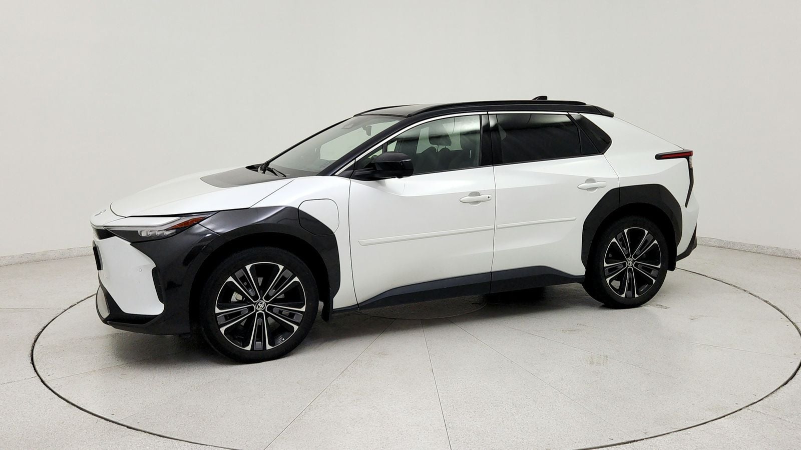 2023 Toyota bZ4X Limited