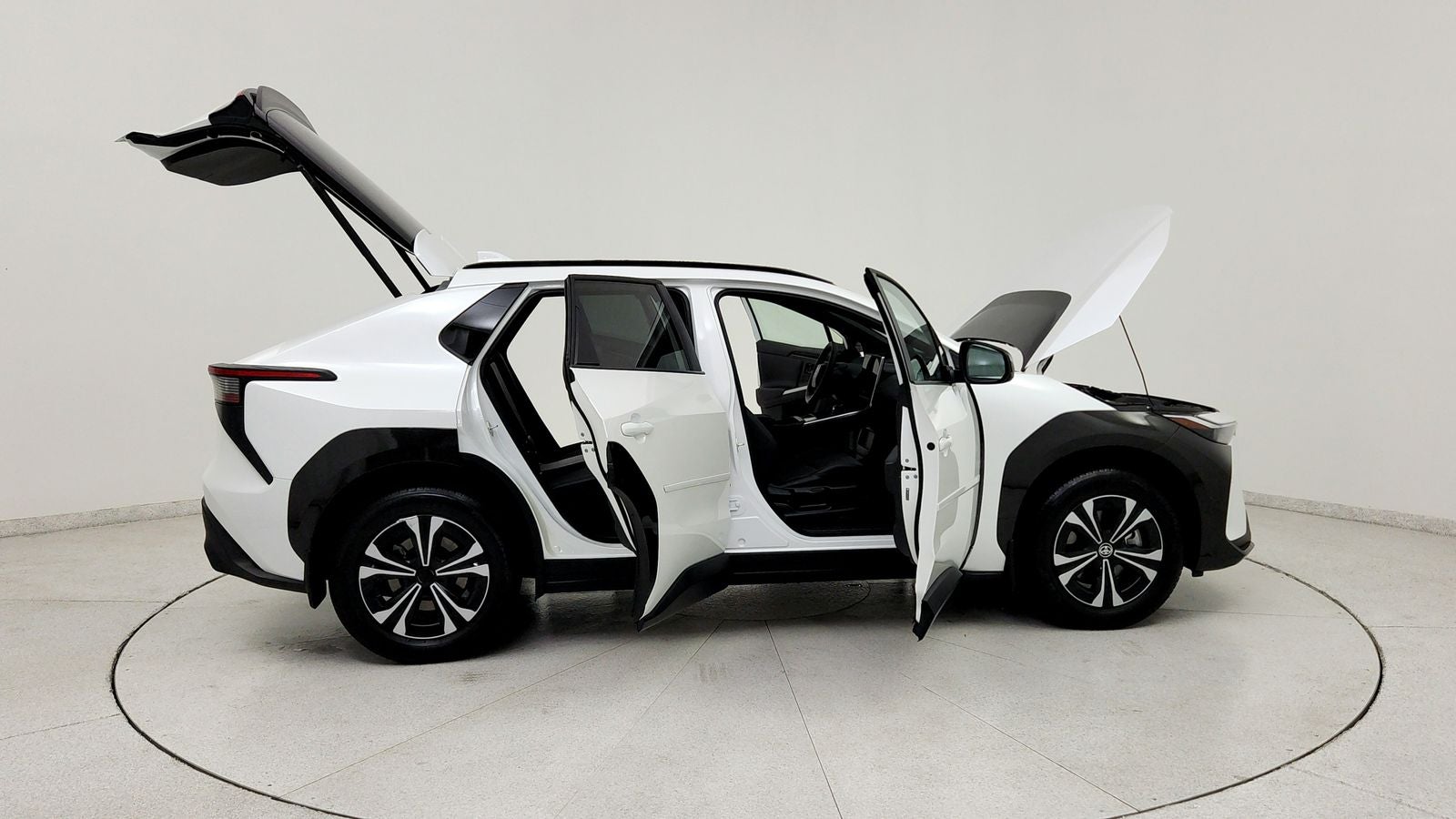 2024 Toyota bZ4X XLE