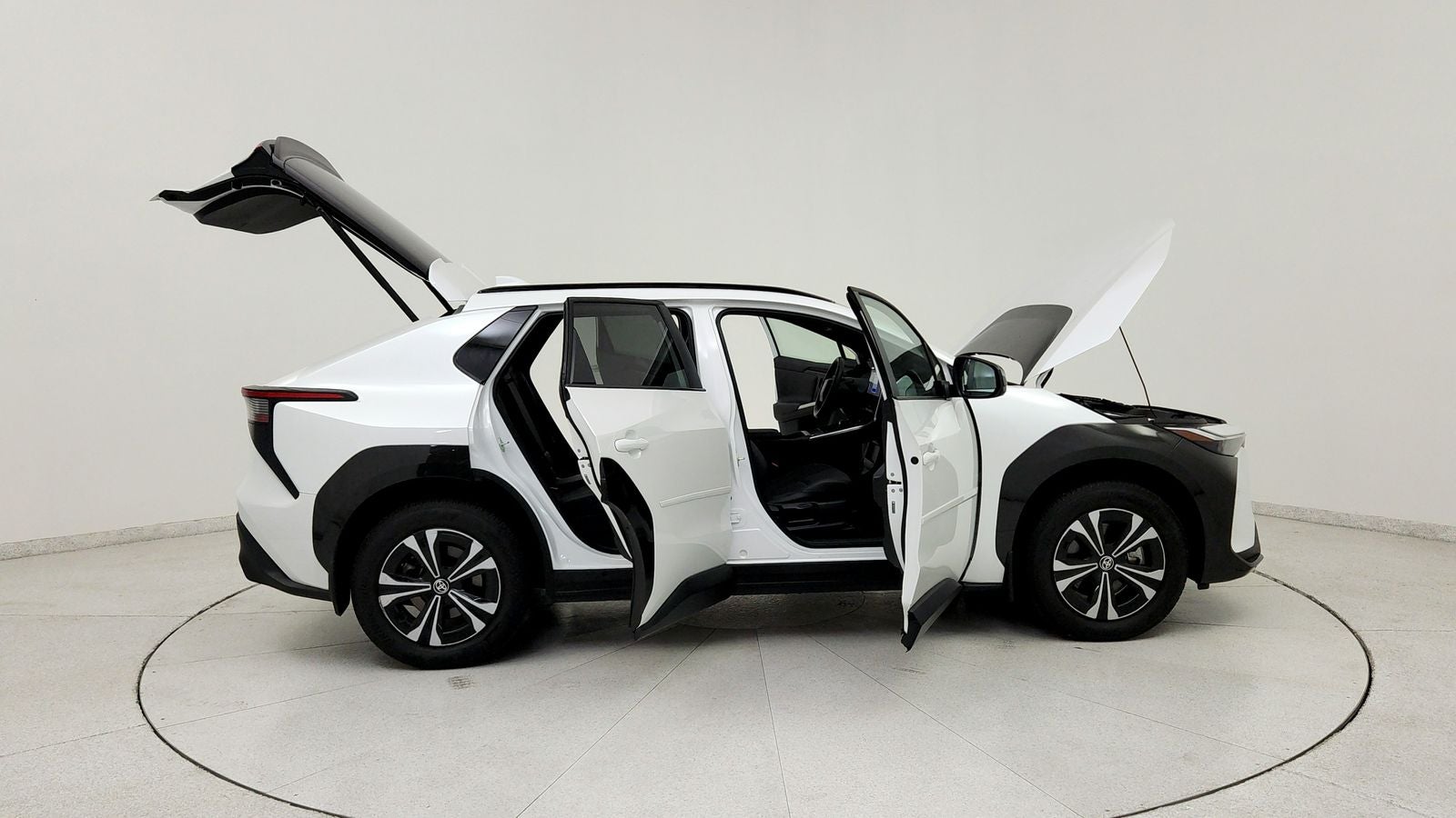 2024 Toyota bZ4X XLE