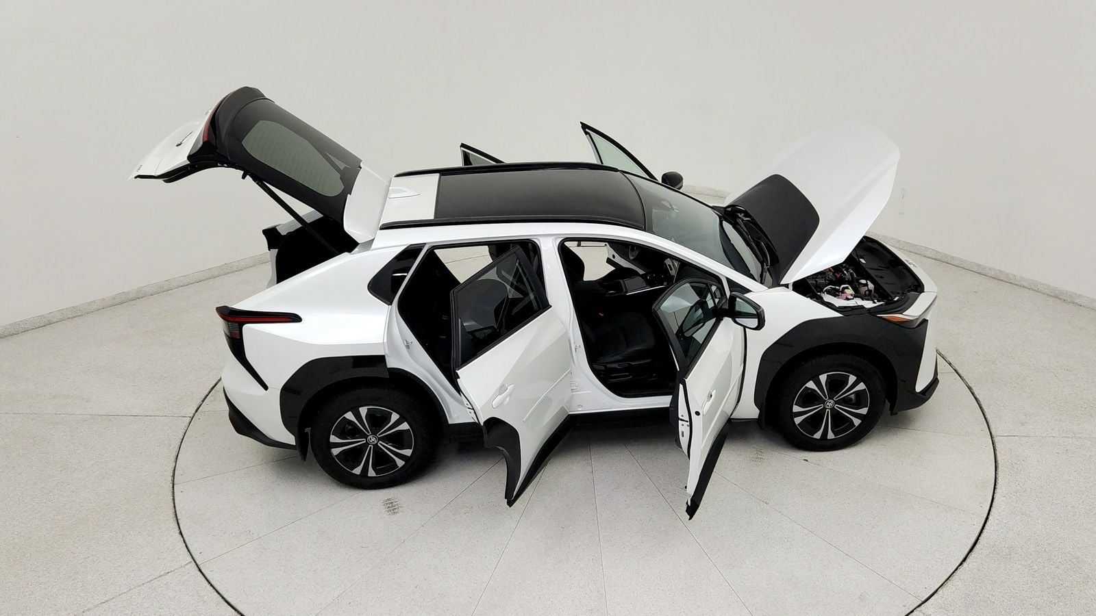 2024 Toyota bZ4X XLE