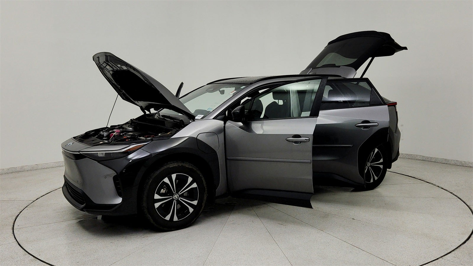 2024 Toyota bZ4X Limited