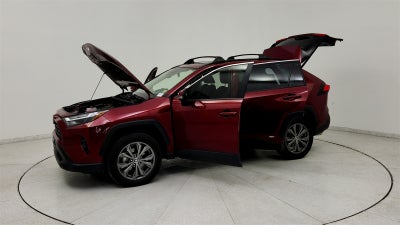 2022 Toyota RAV4 Hybrid XLE