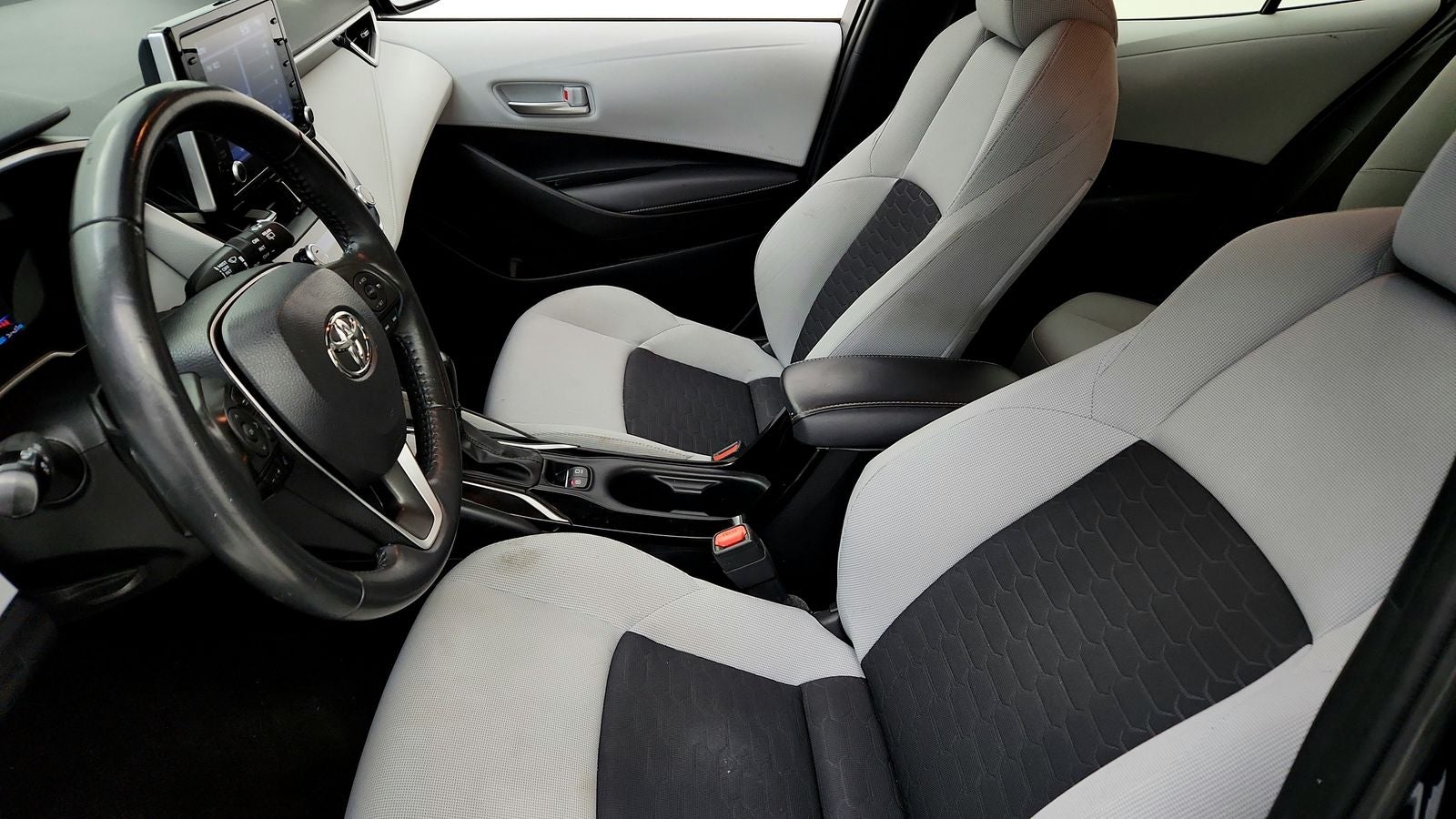 2022 Toyota Corolla Hatchback SE