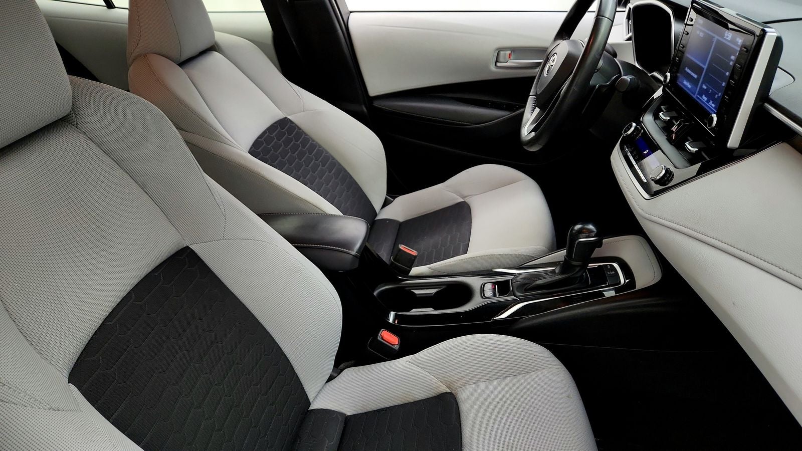 2022 Toyota Corolla Hatchback SE