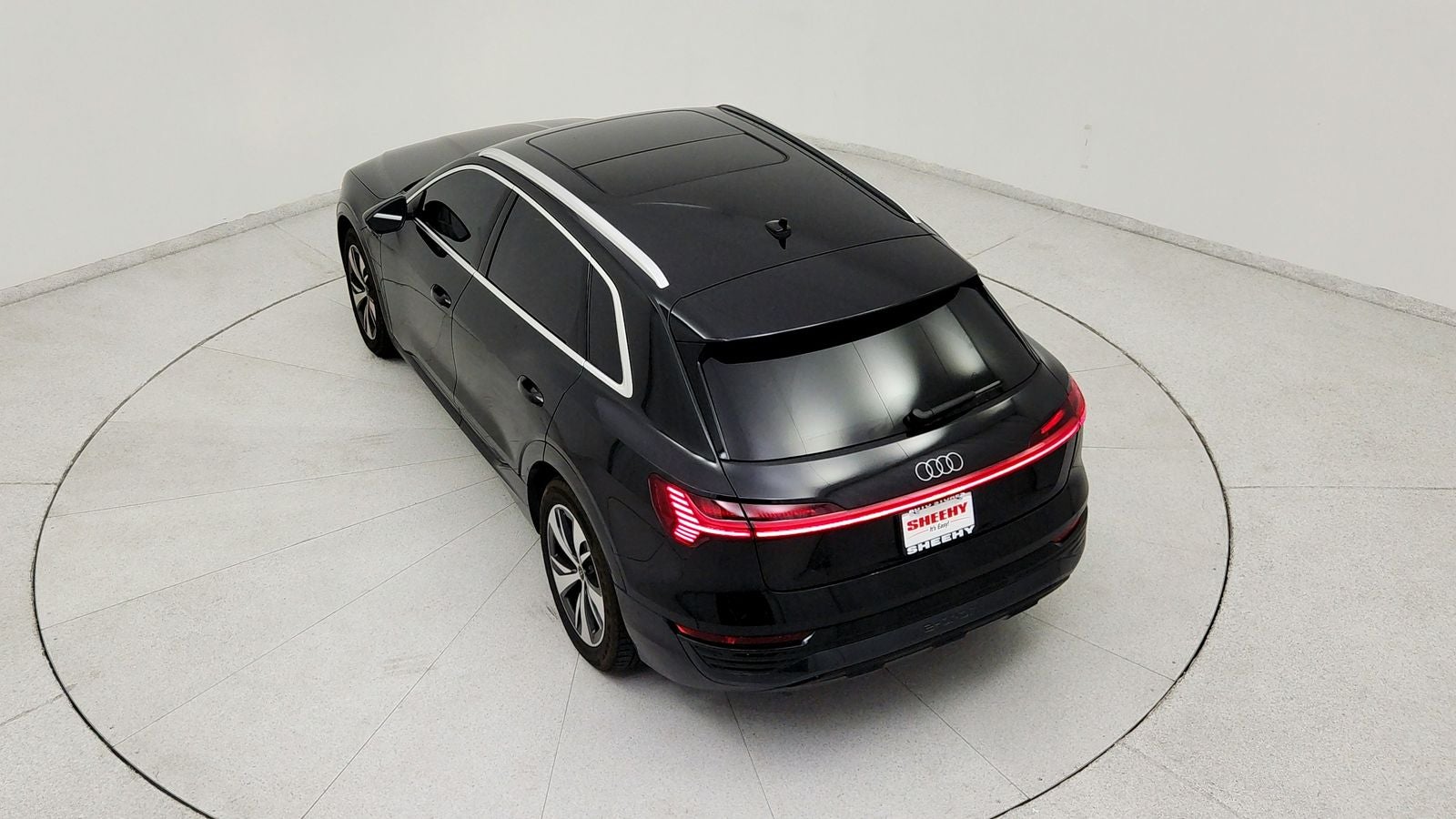 2024 Audi Q8 e-tron Premium Plus quattro