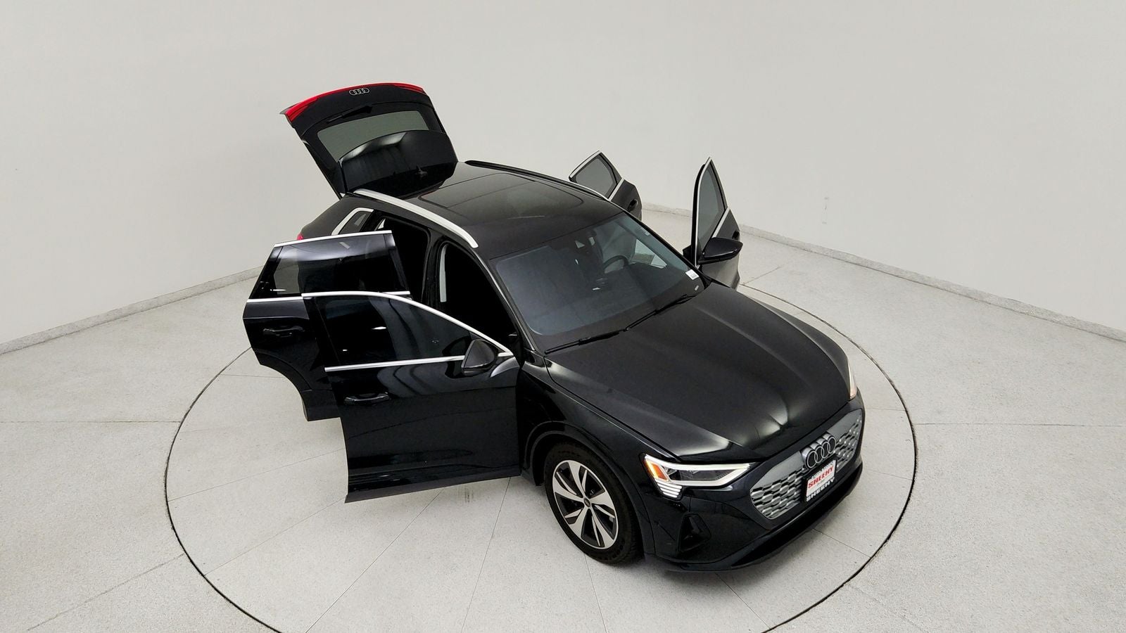 2024 Audi Q8 e-tron Premium Plus quattro